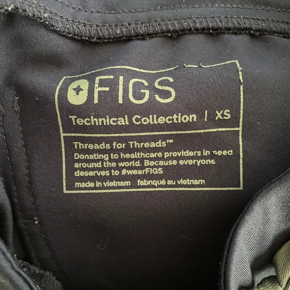 Figs Zamora Jogger Scrub Pants - Picture 12 of 14